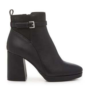 Kelly & Katie Gavan Black Leather Booties (10)